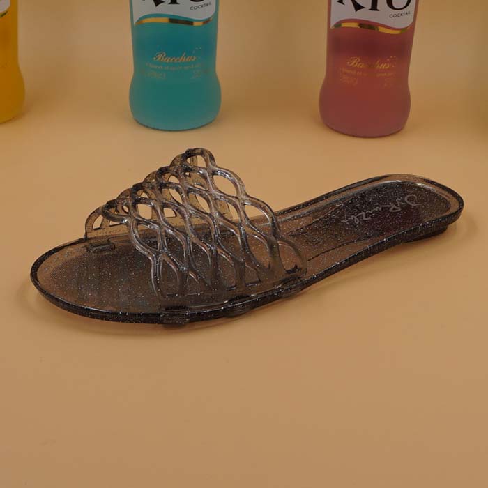 แฟชั่นฤดูร้อนใหม่ รองเท้าสุภาพสตรีคริสตัลลายตาข่าย รองเท้าแตะเดินชายหาด 夏季新款一字拖镂空平底塑料水晶女拖鞋网网鞋果冻女凉鞋沙滩鞋潮 แฟชั่นฤดูร้อนใหม่ รองเท้าสุภาพสตรีคริสตัลลายตาข่าย รองเท้าแตะเดินชายหาด