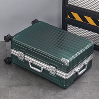 Темно-зеленый