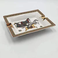 Кремовый, белый