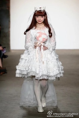 taobao agent Soufflesong exclusive design 2016NYFW Aoki Misaka Walk Show Lolita Flower Wedding Dress