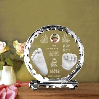 Следы за хрустальными скульпторами яркой жизни