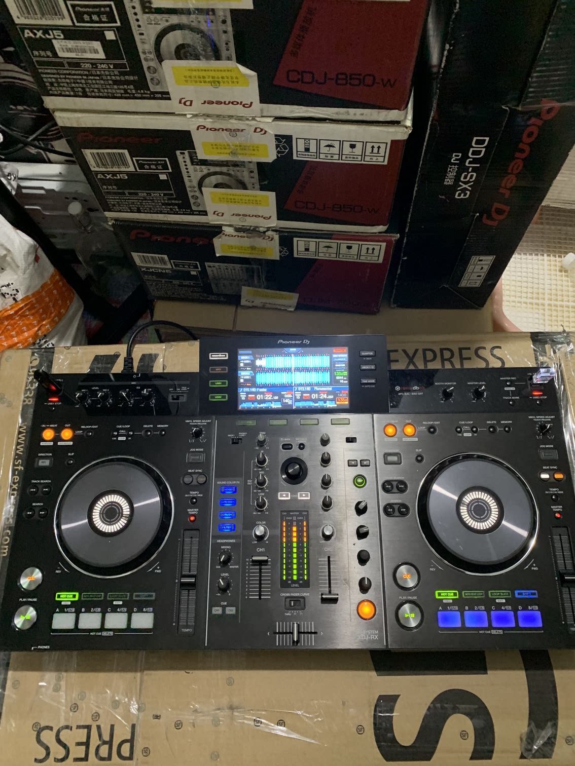 2,849.64] Second-hand DJ equipment pioneer XDJ-RX digital home entry-level  controller disc driver integrated machine support u disk from best taobao  agent ,taobao international,international ecommerce newbecca.com