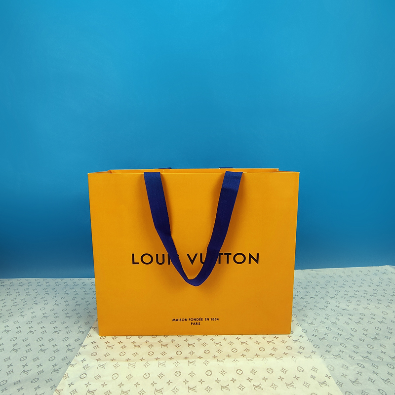 Original Medium Gift Bagoriginal edition LV paper bag Gift bag portable Bag clothes scarf Box Bag money Jewelry box Dustproof bag packing box