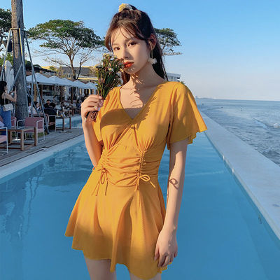 连体泳衣女裙式保守显瘦V领小胸聚拢平角仙女范胖mm加大温泉泳装