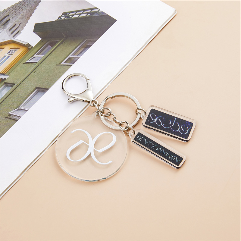 AespaNCTitzytxtaespaenhypen ( G ) I-DLE Three piece set Same Key buckle Pendant periphery