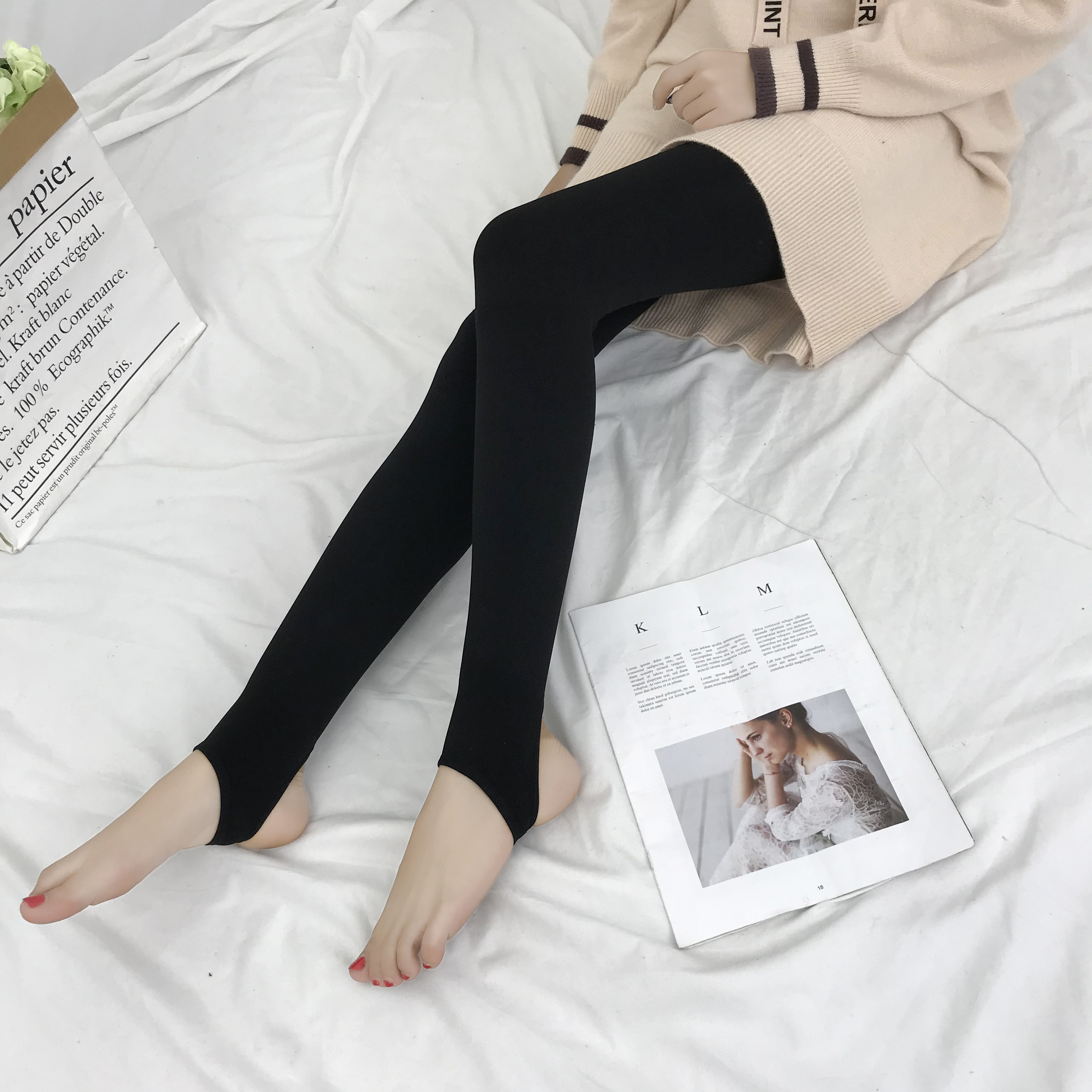 实拍港味韩版加绒加厚秋冬连脚打底裤少女瘦腿百搭保暖外穿踩脚裤