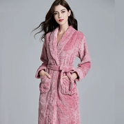 Mùa xuân và mùa thu và mùa đông đồ ngủ cao cấp flannel váy ngủ nữ mùa đông ấm áp dày cộng với áo choàng lông cừu san hô dài lỏng