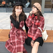 Mùa thu và mùa đông Hàn Quốc phiên bản dài thắt lưng kẻ sọc retro + áo len rộng rãi áo khoác len nữ