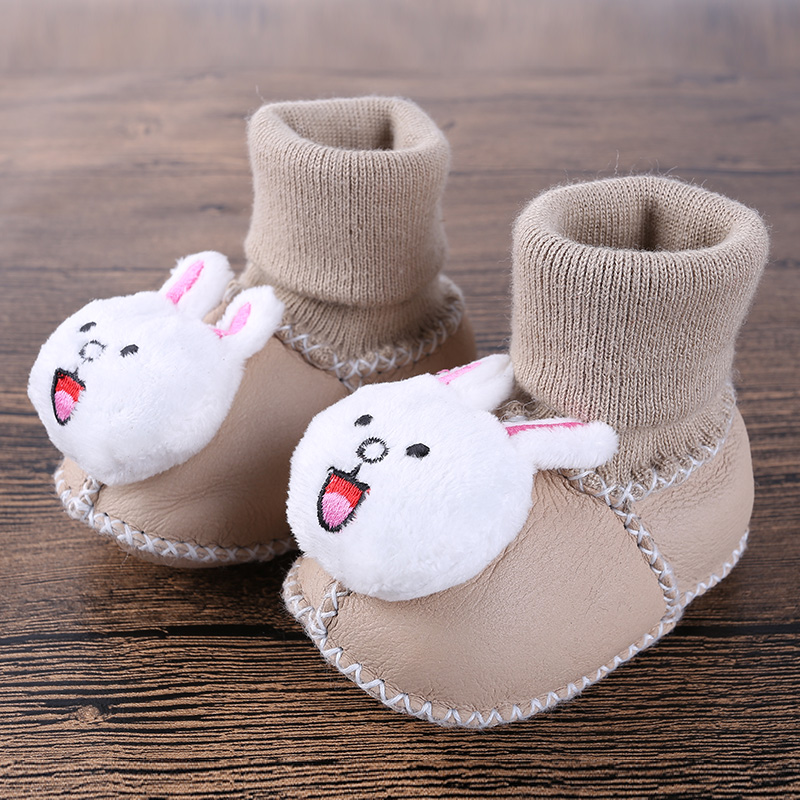 Обувь носочки. Пинетки носочки. Носки детские с зайкой. Пинетки детские зимние. Носочки зайчики для новорожденных.