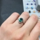 Nhẫn rò rỉ tự nhiên màu xanh lá cây Topaz 925 Bạc khảm nhẫn pha lê xanh mặt - Nhẫn