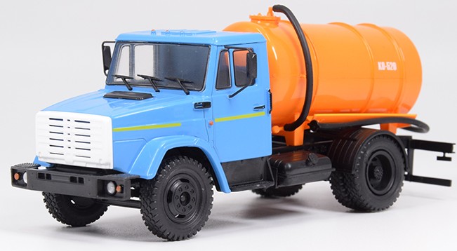 Ko-520 Oil Tank Truck1 : 43 alloy automobile Model The former Soviet Union Russia truck fire engine 1301 Collection a decoration truck