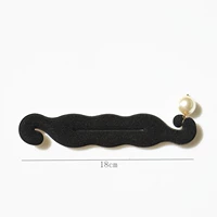 Двойной крюк с жемчужной трубой