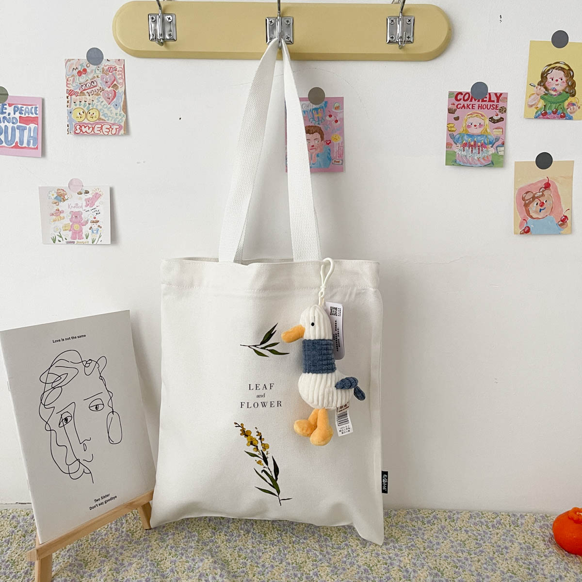 [Leaves And Flowers] Shoulder Bag + Duck PendantKorean version new pattern solar system commute Design Canvas bag The single shoulder bag high-capacity like a breath of fresh air Versatile Cloth bag female summer