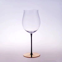 Золотая нижняя вырезовая вырезовая линия -засущная бумажная коробка для бумаги