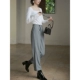 Дымчато-серый