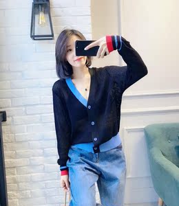Trạm châu âu 18 đầu mùa thu hàng Châu Âu thời trang V-Cổ màu phù hợp với khóa lỏng hoang dã chủ đề linen knit cardigan phụ nữ