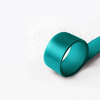 Темно-зеленый