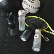 Chạy chai nước nhựa Kaka chai thể thao nam và nữ thể dục xách tay người lớn chai nước không gian mờ cốc - Ketles thể thao