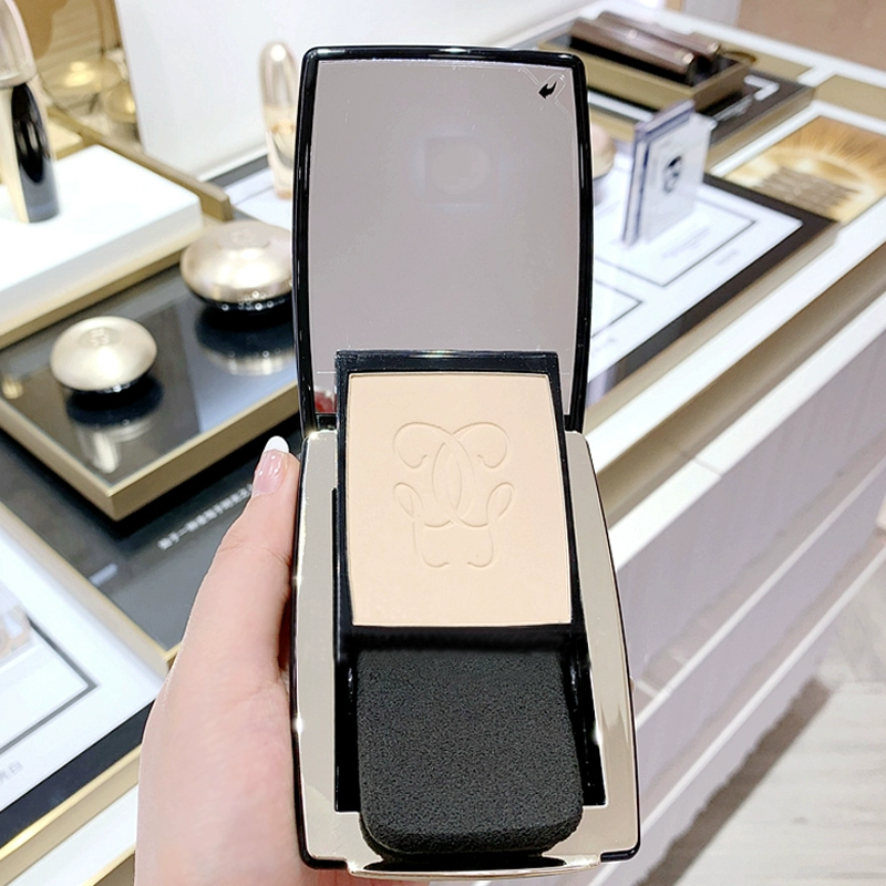 Guerlain New Gold Diamond Repair Powder 10g Black Diamond 00 Porcelain White 01 Ivory Color Pore Modification - Bột nén