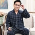 2021 phong cách mới pijama nam dài tay cotton mùa xuân và mùa thu người trung niên và người cao tuổi dịch vụ tại nhà quần vải nam Bộ đồ