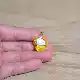 Желтый щенок