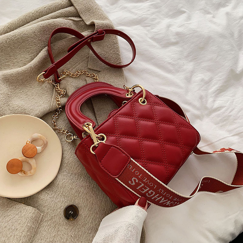 RedLittle fragrance Rhombic grid Bag female 2021 new pattern Korean fashion handbag Versatile chain One shoulder Messenger Small square bag