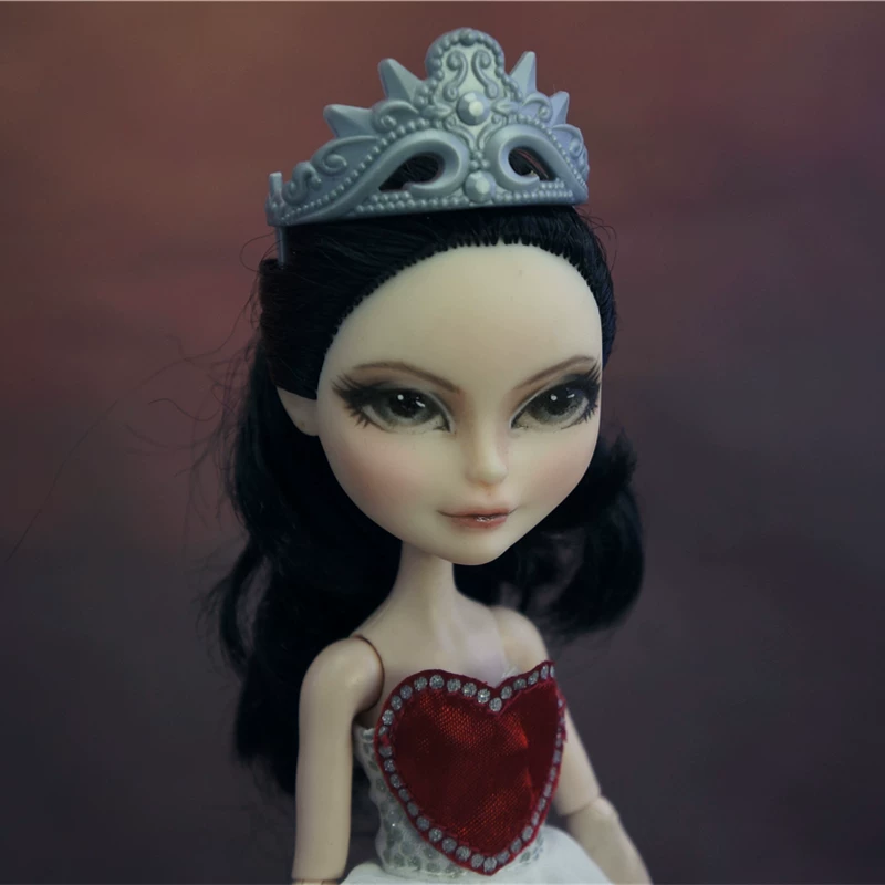 Аксессуары для кукол (Monster High) набор в стиле сказки — многоцветные варианты, комплект деталей