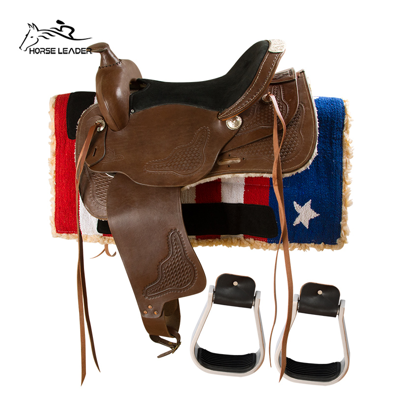 Пад для лошади. Конные скачки дресс код. Праздничная попона на лошадь. Хорс конный магазин. Хорс конный магазин.