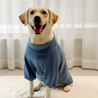 Синий свитер