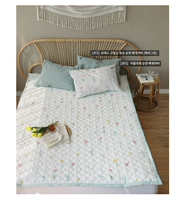 Одиночный белый цветок белый цветок запланирован на 10 дней, чтобы не заменить