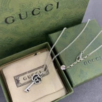 Gucci, ожерелье, цепочка, подвеска подходит для мужчин и женщин для влюбленных, серебро 925 пробы