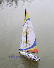 Лодка на электро-,