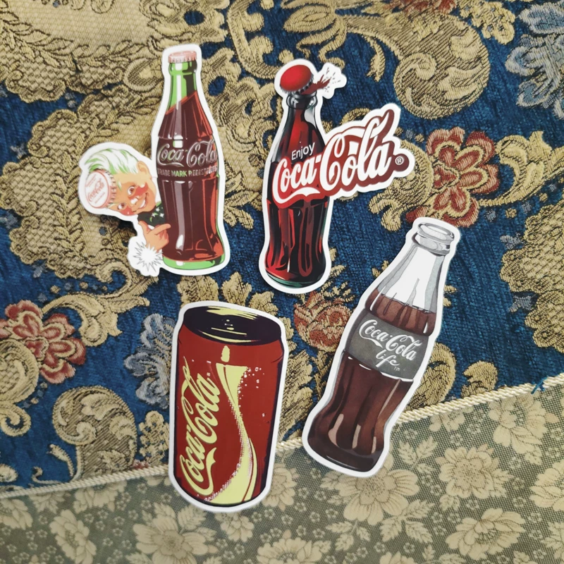 Ретро ноутбук, чемодан, велосипед, наклейка, Cola