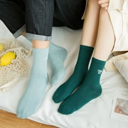 Tuần socks 7th socks nam giới và phụ nữ pha trộn với phổ letters thêu cotton khử mùi các cặp vợ chồng Nhật Bản trong vớ