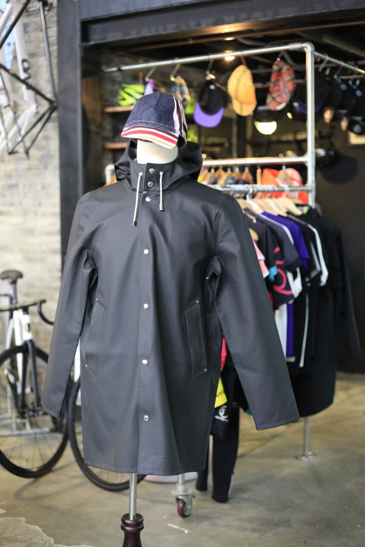 Плащ-дождевик Swedish бренда Stutterheim Stockholm водонепроницаемый хлопковый дождевик с липким покрытием