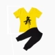 Желтые штаны, V-образный вырез, короткий рукав