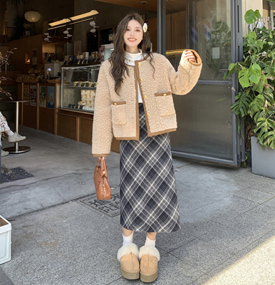 taobao agent Fashionable set, short woolen coat, plaid pleated skirt, long skirt, plus size, autumn, Chanel style, high waist