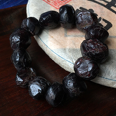 Украшения на руку 稀少老石榴石原矿随型手串 酒红色收藏级男女款 无注胶无优化