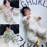 Babyiesies mùa thu và mùa đông flannel hai lớp dày chia túi ngủ bé trai và bé gái jumpsuit trẻ em