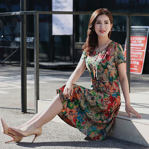 Phụ nữ trung niên của cotton silk dress 40-50 tuổi tuổi trung niên mẹ với ngắn tay kích thước lớn dài lỏng ông già