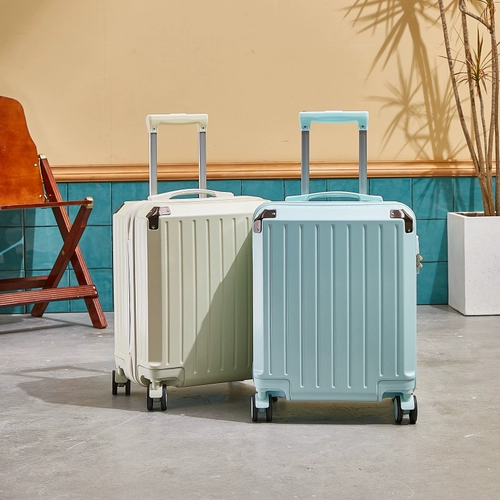 Универсальный прочный чемодан на колесиках, коробка, 18 дюймов, коллекция 2022