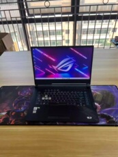Подержанные ноутбуки 华硕 rog strix g512lv