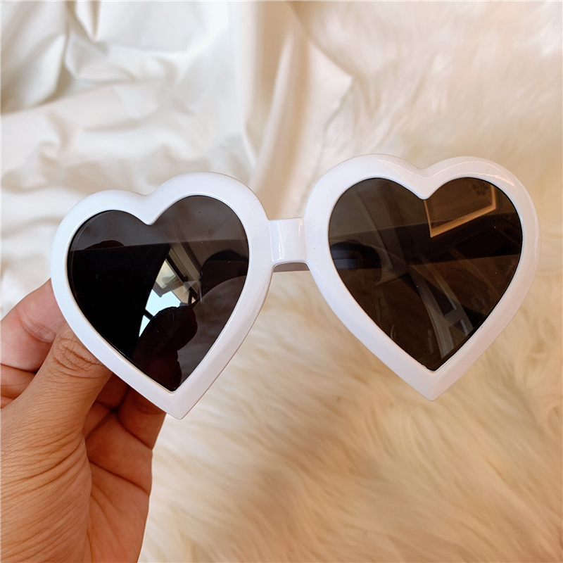 Orangevintage Sunglasses Port style Europe and America Retro photograph cat eye Sunglasses Purple series lovers pose female collocation
