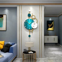 Современное креативное модное настенное украшение для гостиной, часы, легкий роскошный стиль, простой и элегантный дизайн