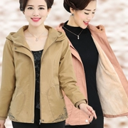 Áo khoác cotton mới cho lứa tuổi trung niên và mùa xuân cộng với áo khoác nhung dày cho mẹ áo khoác ngắn